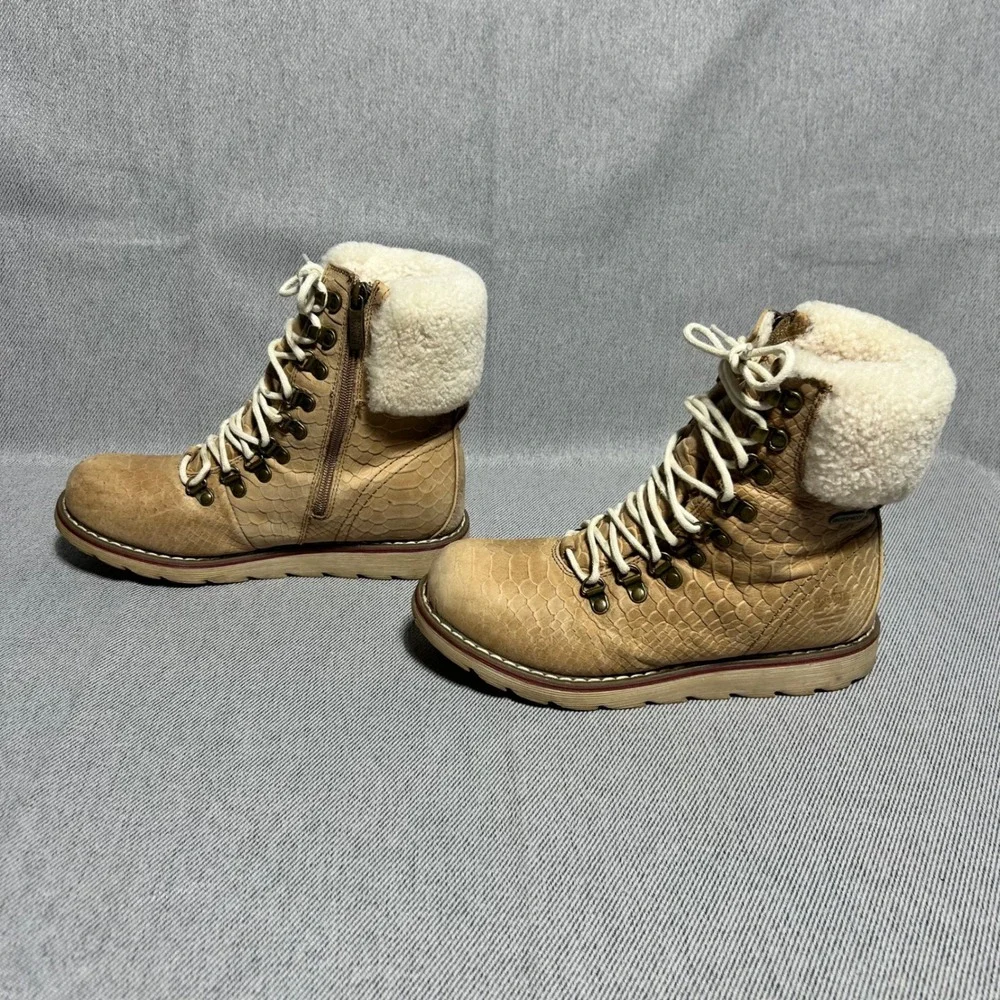 Royal Canadian Womens Leather Embossed Scales Winter Boots Tan 7.5